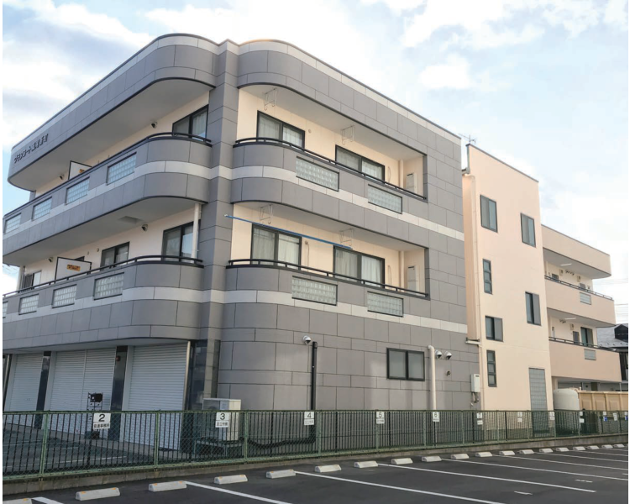 外壁塗装工事（京都府）｜3階建て｜施工面積2,390㎡｜2017年10月施工