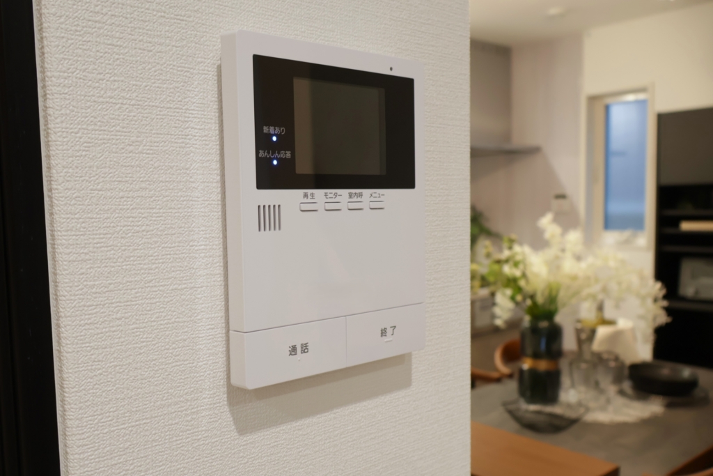 インターホン